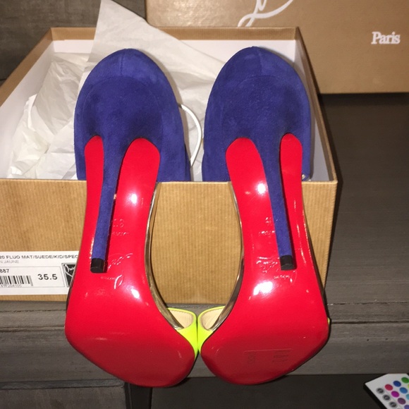 CHRISTIAN LOUBOUTIN Heels. - Picture 3 of 4